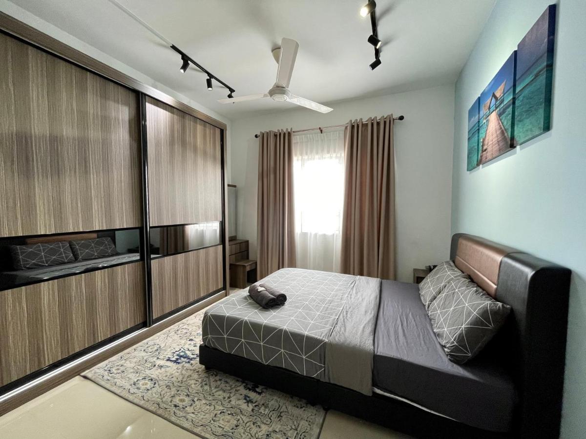 Apartment In Ladang Tok Pelam
